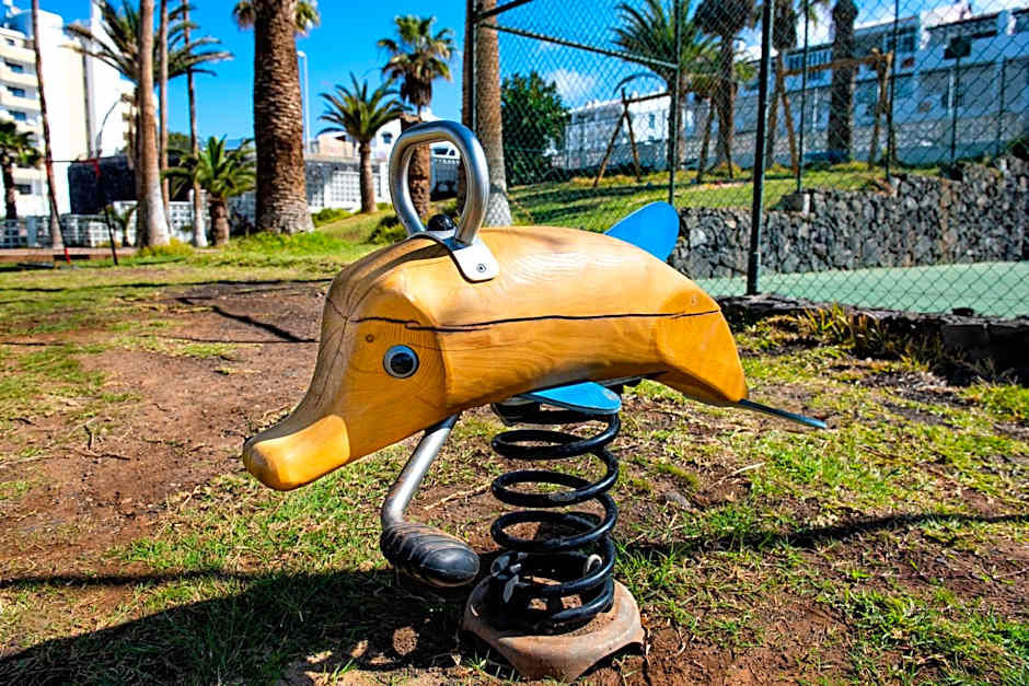 Atlantic Holiday Hotel