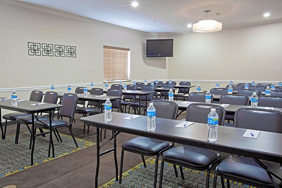 Candlewood Suites Beltway 8/Westheimer By IHG
