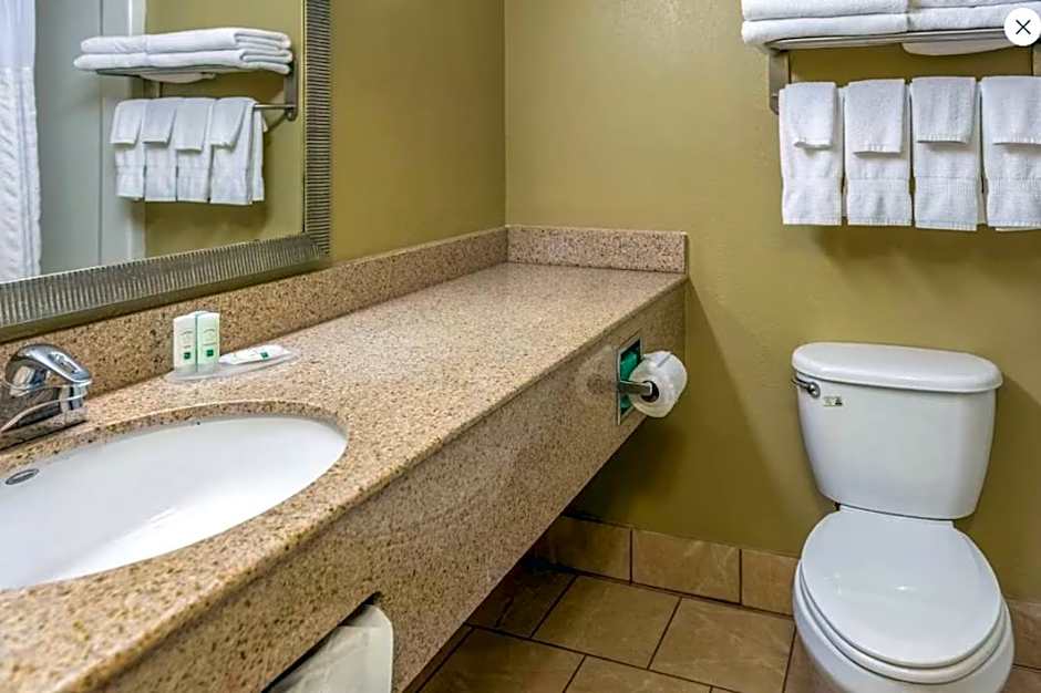 Quality Inn & Suites