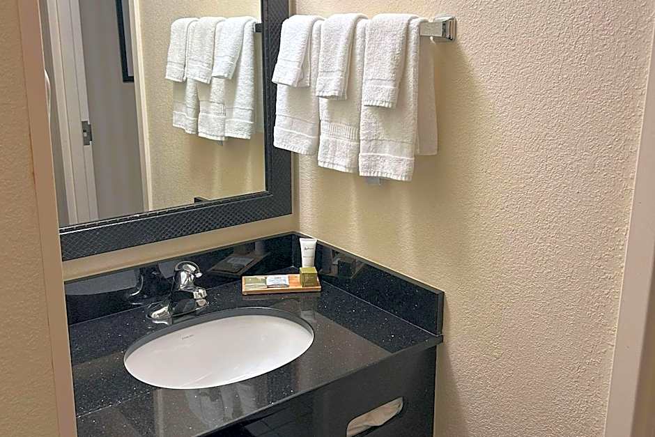 Country Inn & Suites by Radisson, Fayetteville I-95, NC