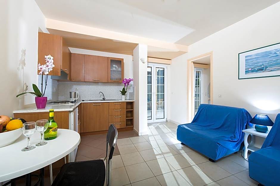 Creta Hotel