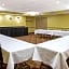 La Quinta Inn & Suites by Wyndham Salina