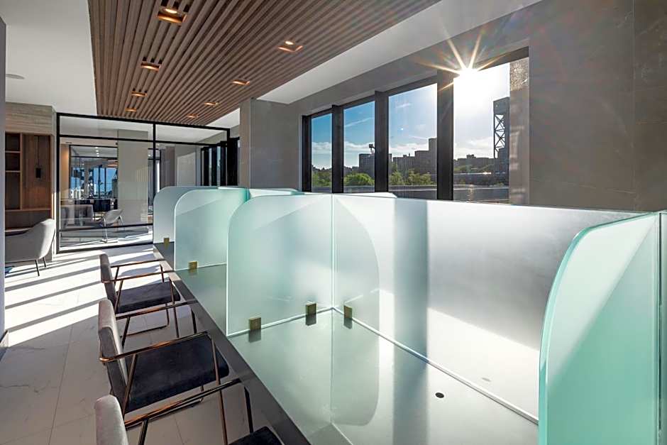 Global Luxury Suites at The Arches