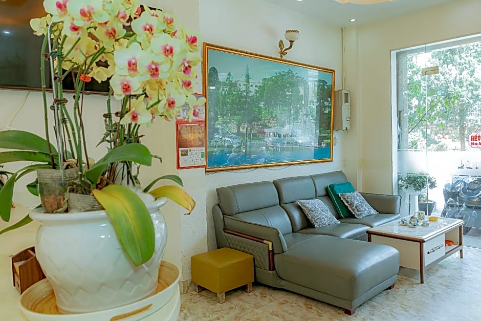 Ken's Backpackers Hotel