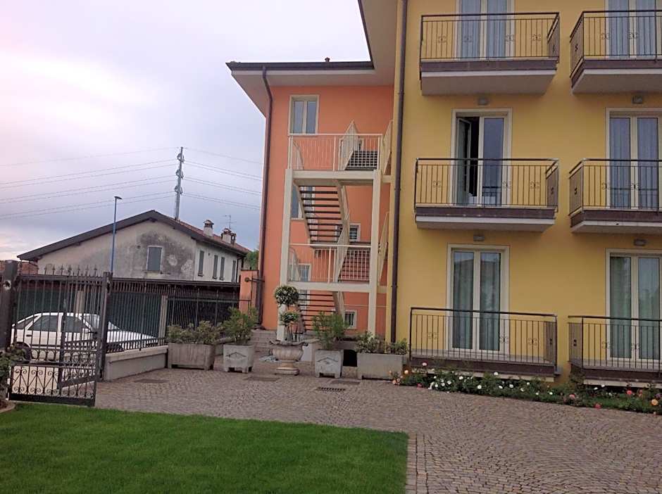 Hotel Panineria Colombera Rossa