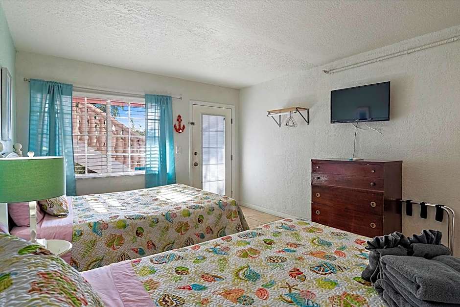 Photo 1 of 8 of 2 Queen Beds
