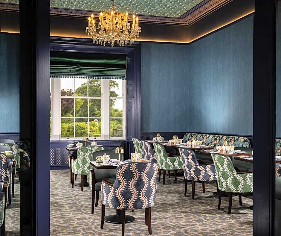 Grand Hotel