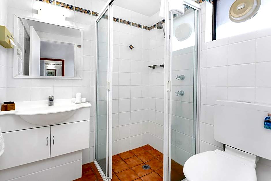 Peninsula Nelson Bay Motel and Serviced Apartments