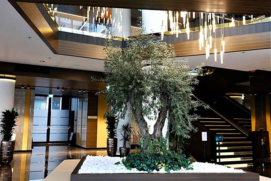 Grand Plaza Hotel & Congress Center