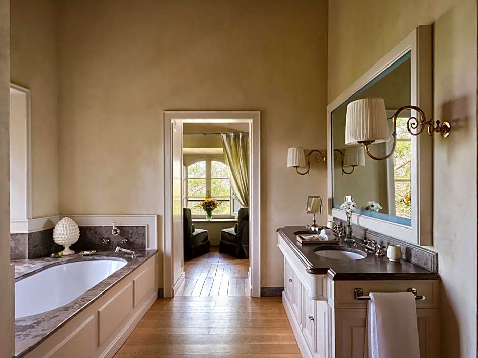 Castiglion del Bosco, A Rosewood Hotel