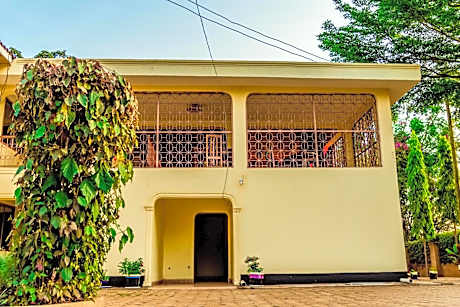 Kilimanjaro Summit Lodge