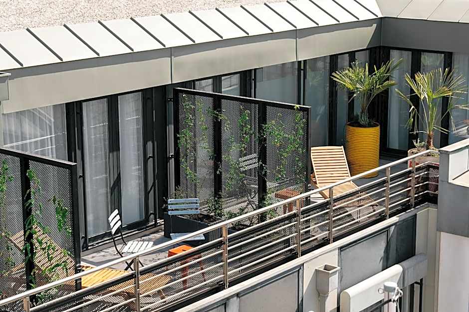 Ruby Claire Hotel Geneva Rooms