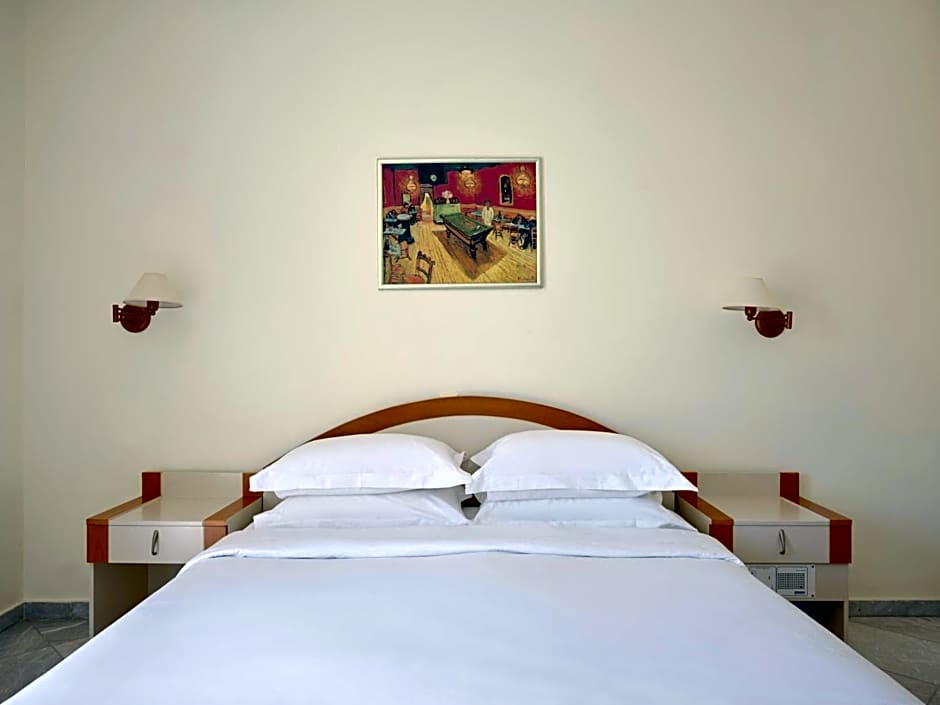 Atlantica Yakinthos Hotel