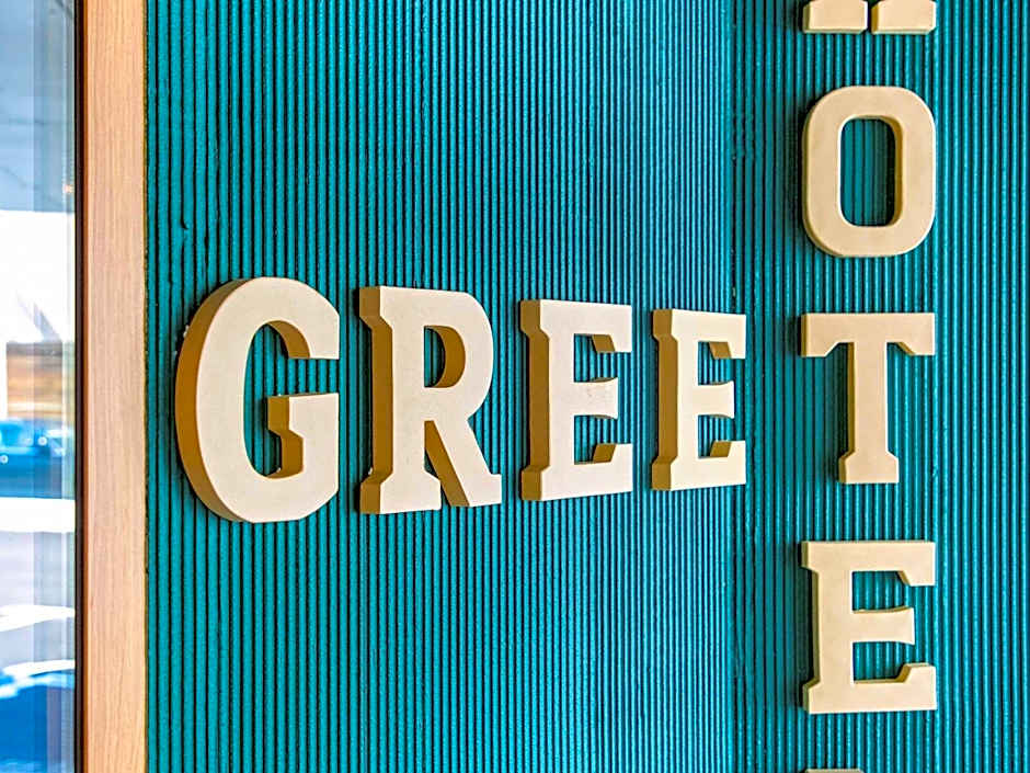 greet hotel Salon de Provence