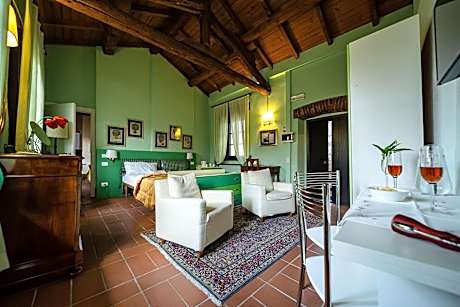 Triple Room with Private Bathroom