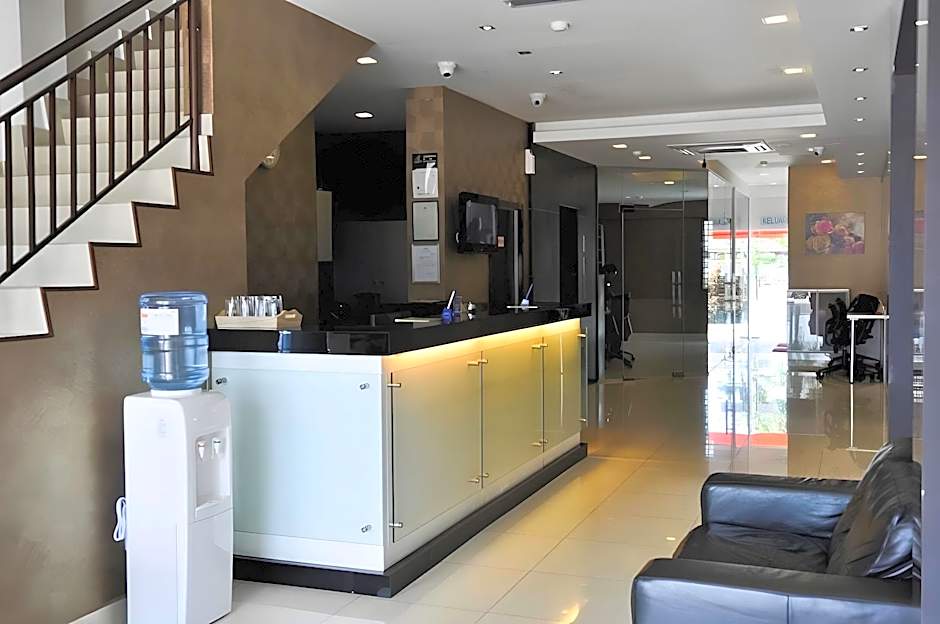Signature Hotel