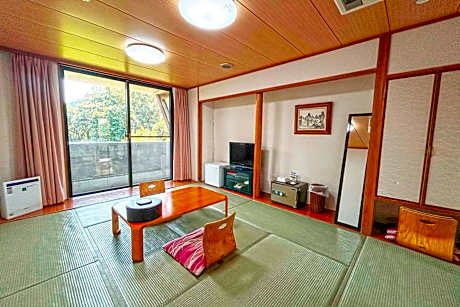 Japanese-Style Quadruple Room