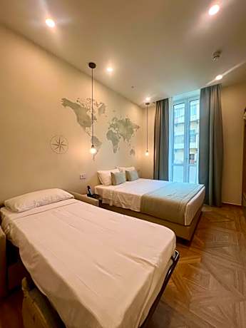 Queen Room with Sofa Bed - Non-Smoking