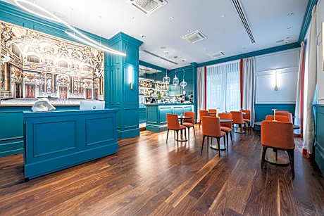 Glimpse Hotel