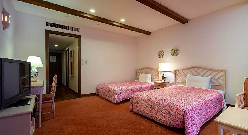 Shima Spain Mura Hotel