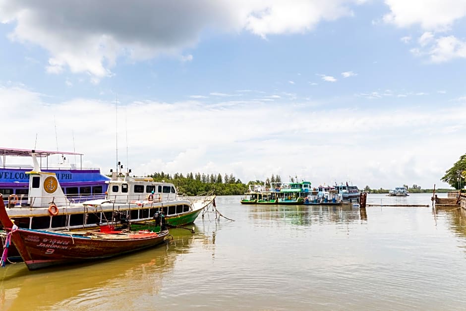 OYO 1118 K L Boutique Hotel