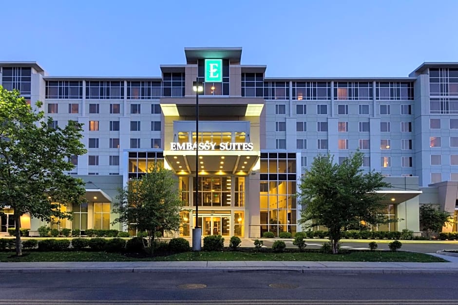 Embassy Suites By Hilton Elizabeth-Newark Airport