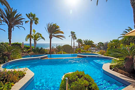 Corallium Dunamar by Lopesan Hotels