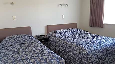 Coachman Motel