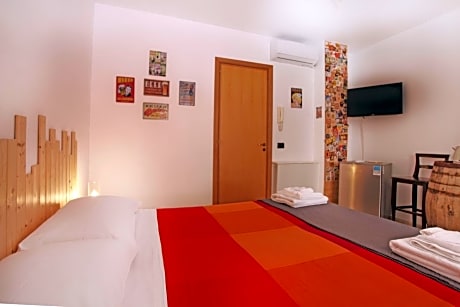 Double or Twin Room with Private External Bathroom