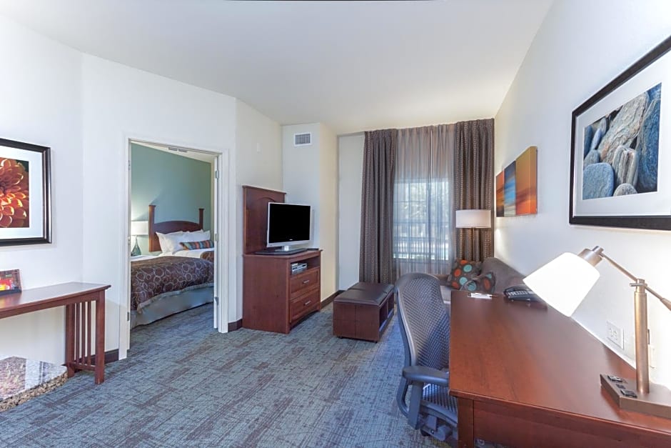 Staybridge Suites North Brunswick By IHG