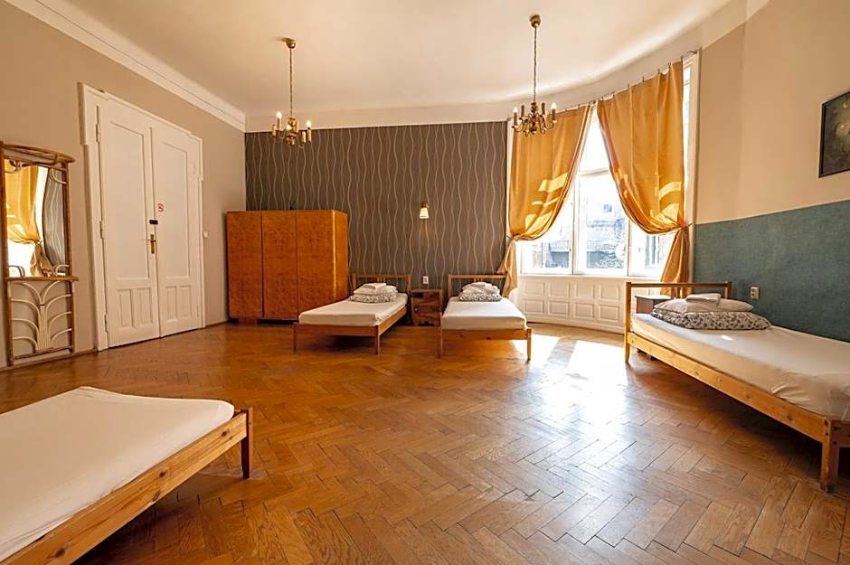 Trzy Kafki Private Rooms