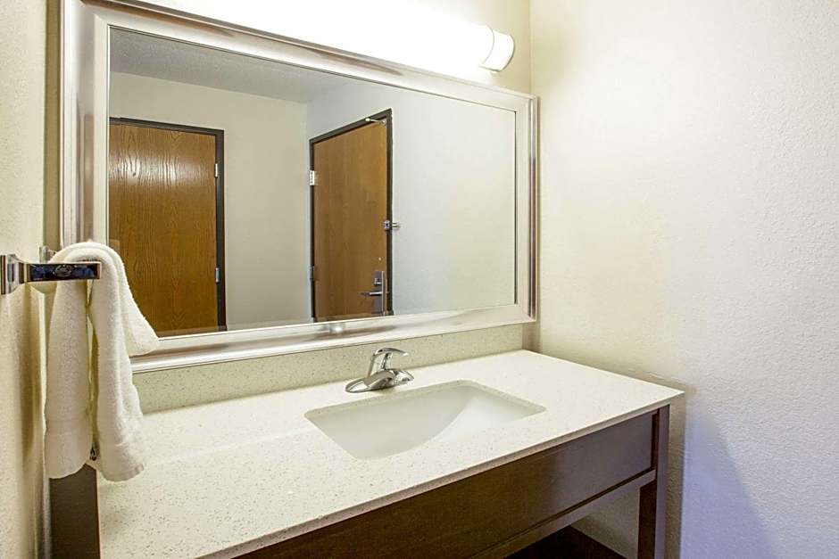 Baymont by Wyndham Auburn