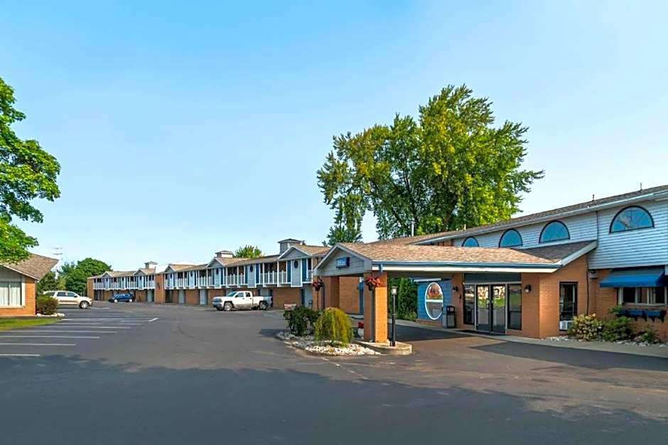 Best Western River Terrace