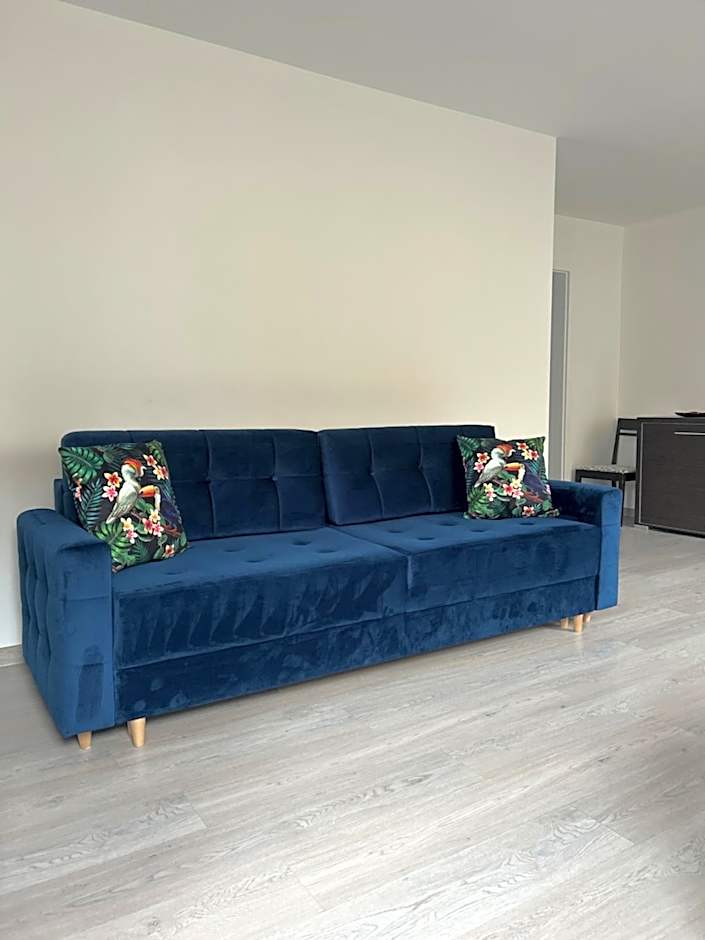 Photo 1 of 7 of 1 Bedroom Apartment