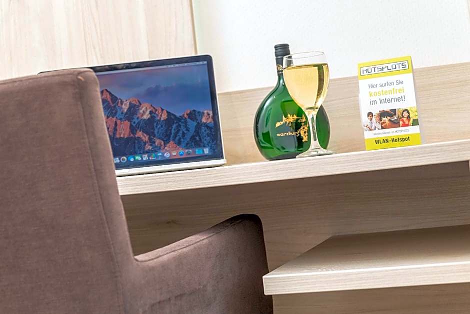 Hotel Am Wiesenweg l 24h check-in