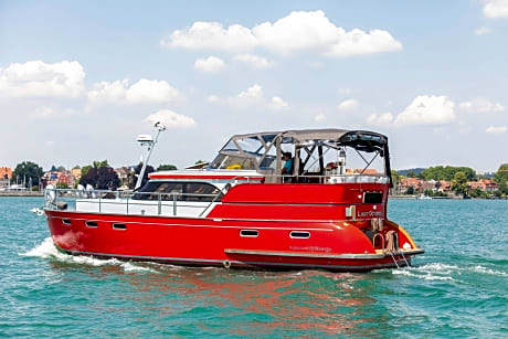 Luxury Motor Yacht II