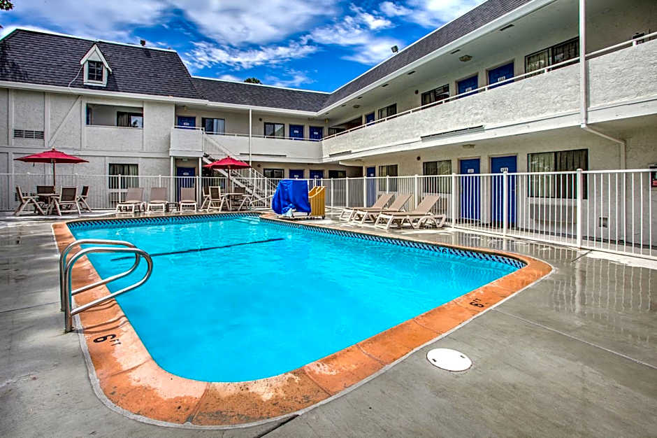 Motel 6-Fairfield, CA - North