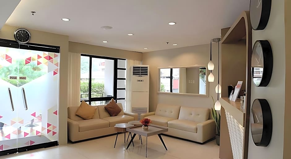 Travelbee Business Inn