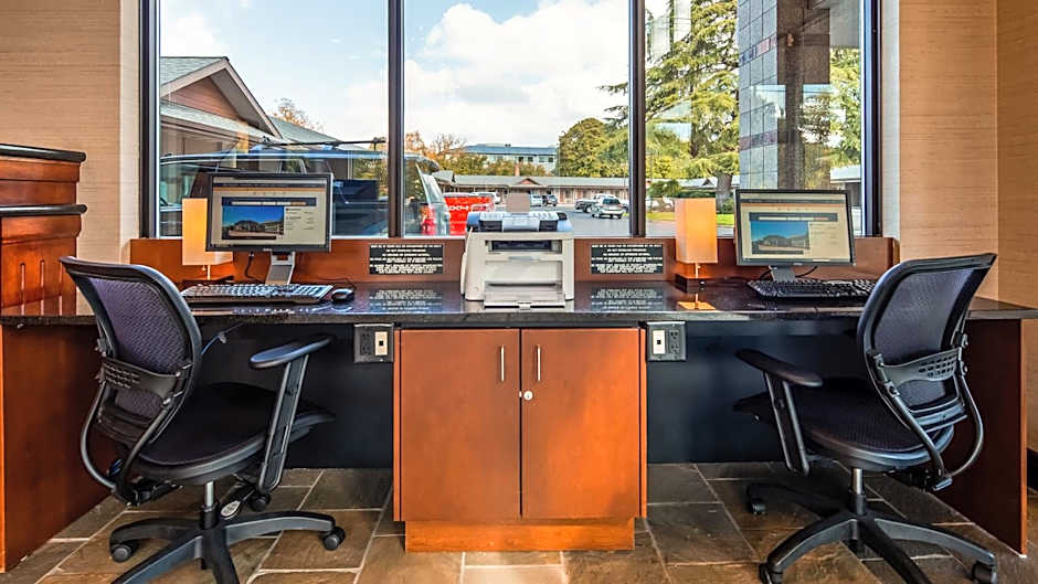 Best Western New Oregon Motel