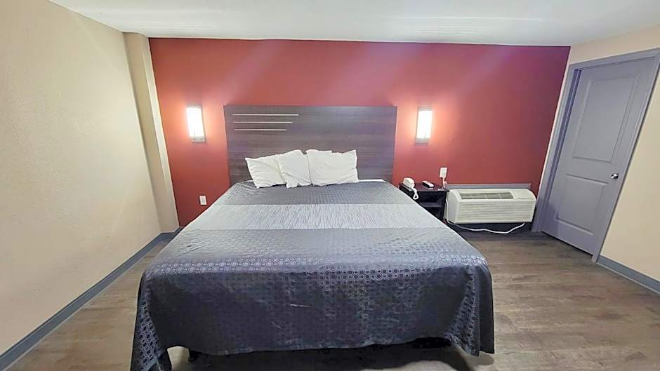 Photo 1 of 11 of Budget Inn & Suites
