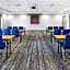 Holiday Inn Express Hotel & Suites Chicago-Algonquin By IHG