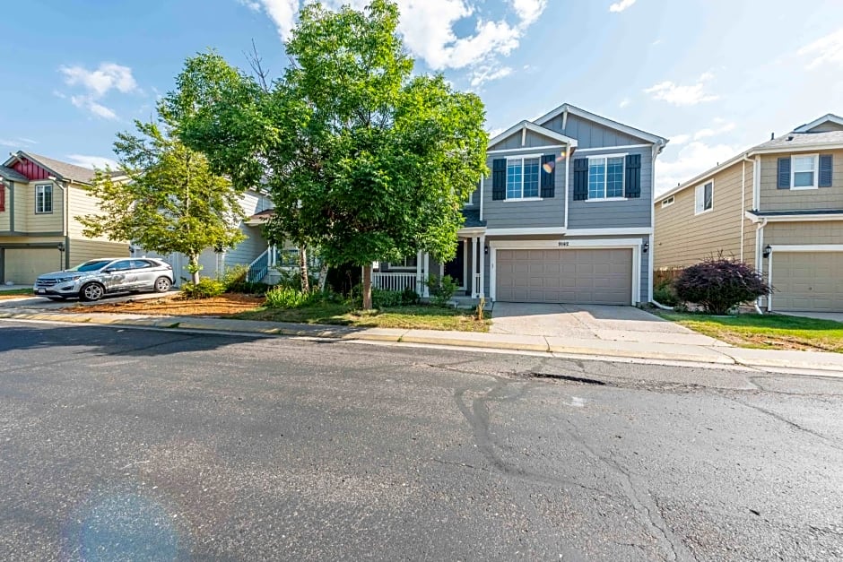 Spacious 4 bedroom 3.5 bathroom residential property