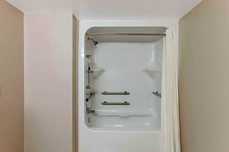 Super 8 by Wyndham Oklahoma City