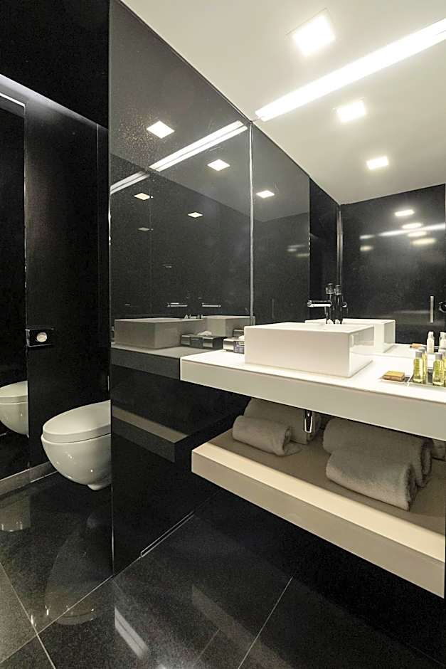 DoubleTree By Hilton Lisbon - Fontana Park