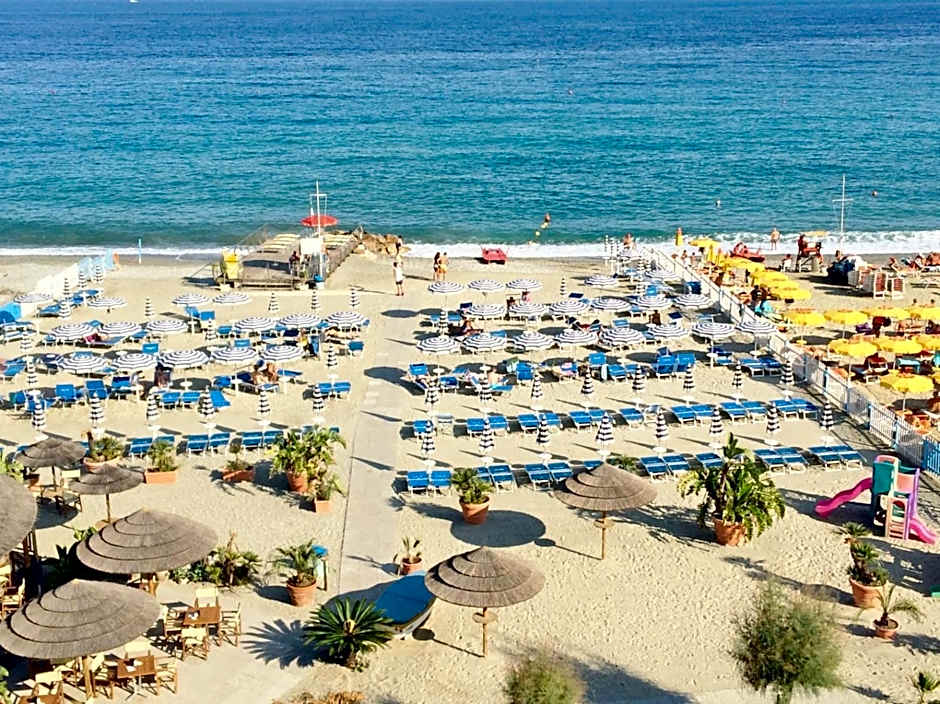 Hotel Tirreno