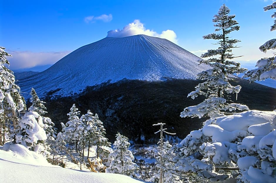 Kyukaruizawa Kikyo, Curio Collection by Hilton