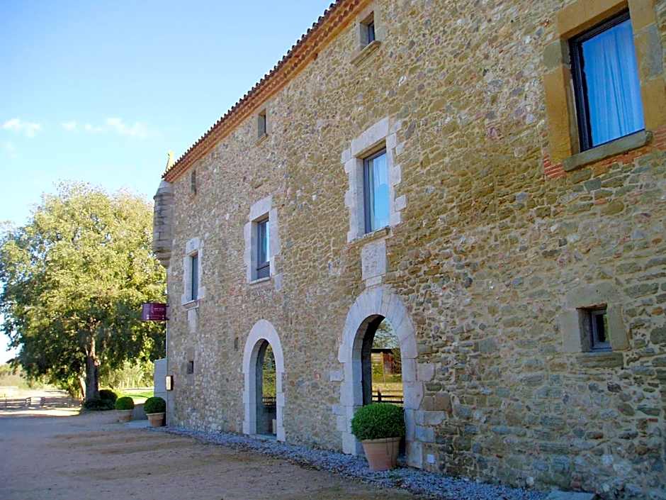 Arcs De Monells - Adults Only