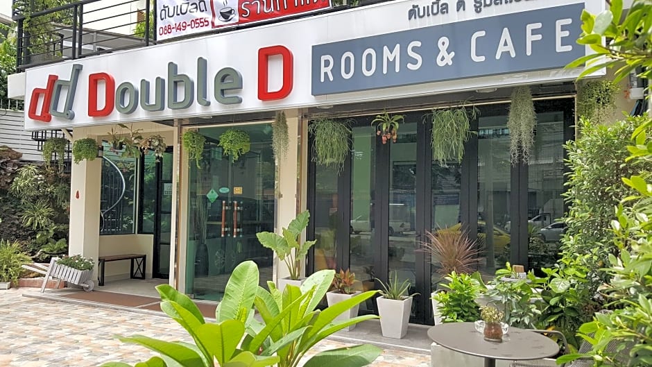 Double D Rooms Cafe