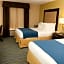 Holiday Inn Express Hotel & Suites Bloomington-Normal University Area