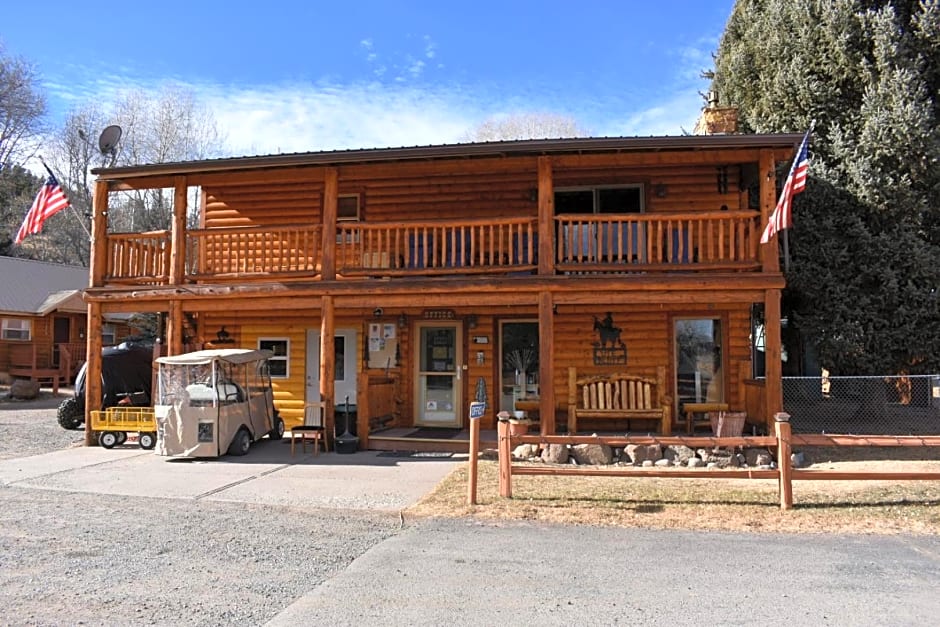 Ute Bluff Lodge, Cabins & RV Park